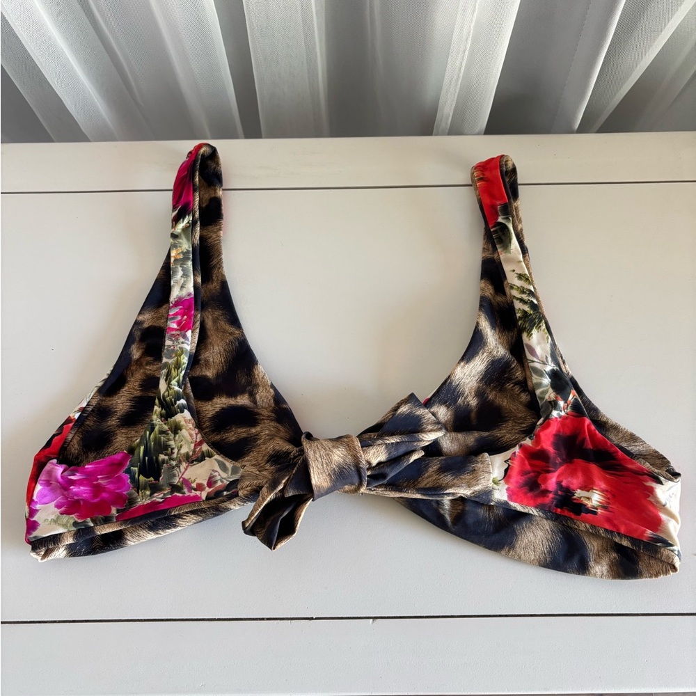 Pilyq Floral Bikini Top with Red and Pink Blooms - Picture 4 of 8